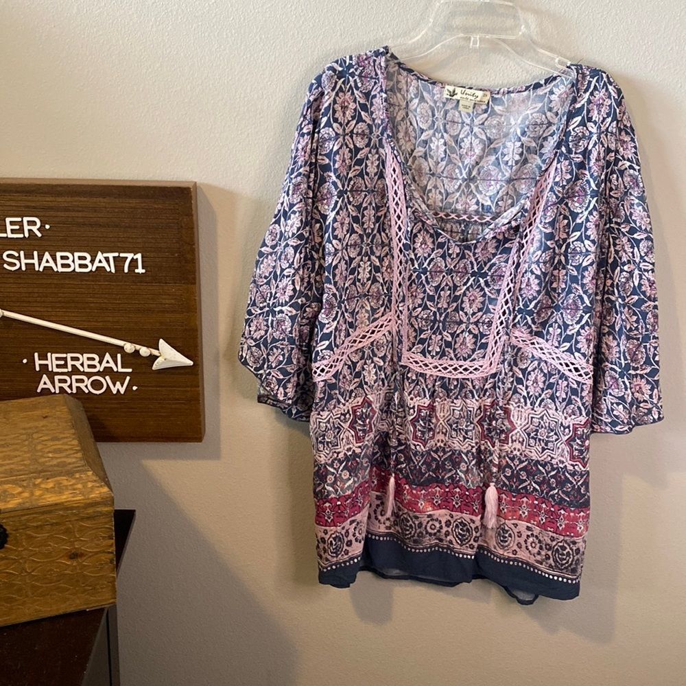 Unity Word Wear Woman Boho Tassels Crochet Blouse